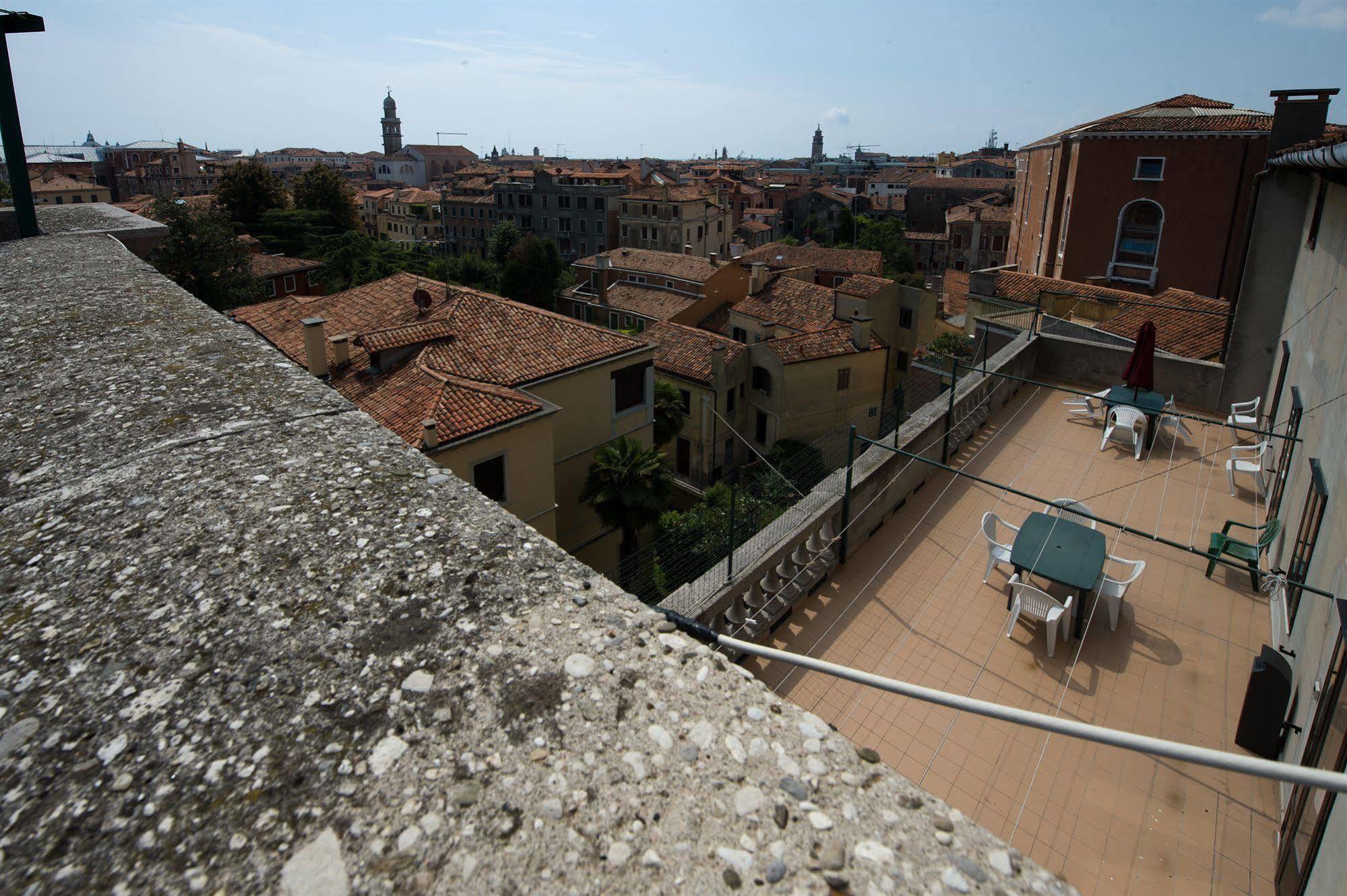 Ostello Domus Civica *